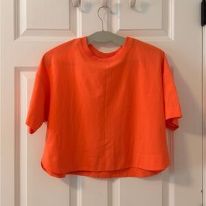 Old Navy Vibrant Orange Women's athletic Tee